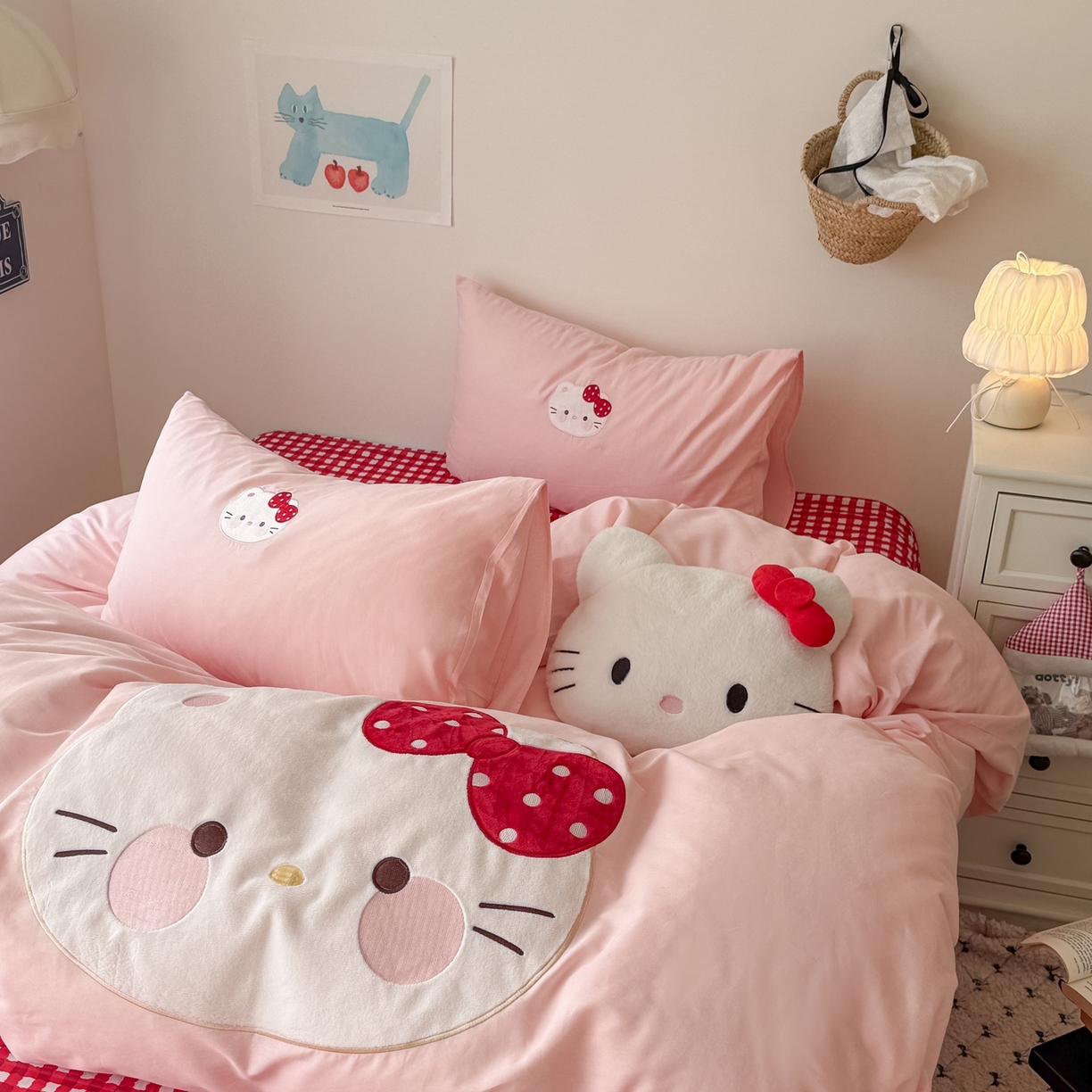 91家纺网 家纺一手货源 找家纺 美乐迪家纺 2026新款卡通13372全棉纯棉贴布绣四件套 粉色猫猫