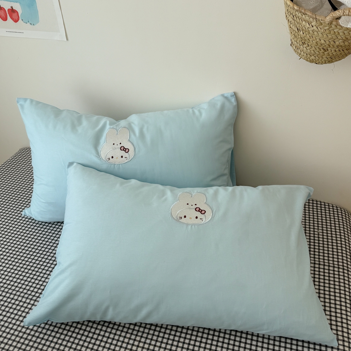 91家纺网 家纺一手货源 找家纺 美乐迪家纺 2026新款卡通13372全棉纯棉贴布绣四件套 蓝色兔兔