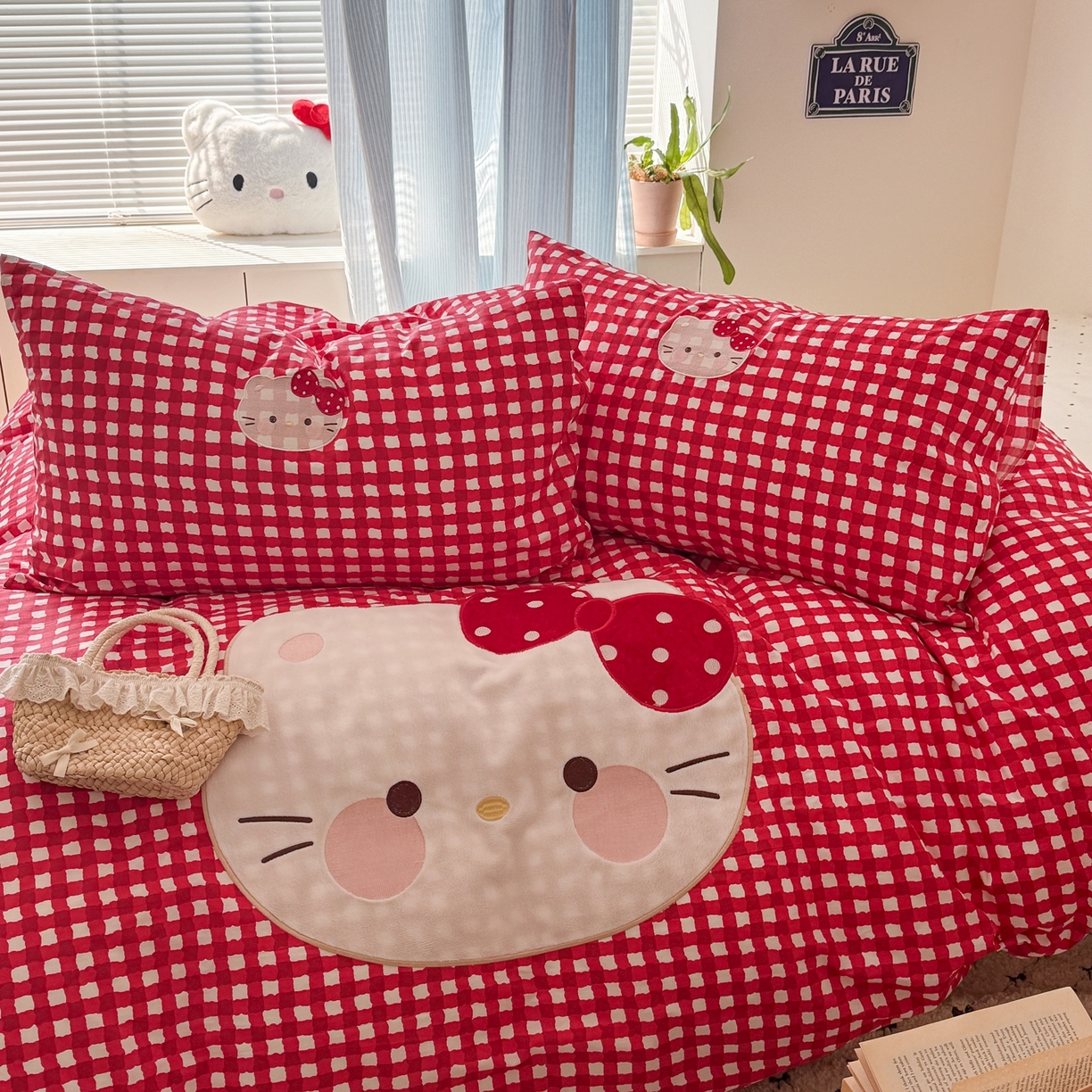 91家纺网 家纺一手货源 找家纺 美乐迪家纺 2026新款卡通13372全棉纯棉贴布绣四件套 红格猫猫