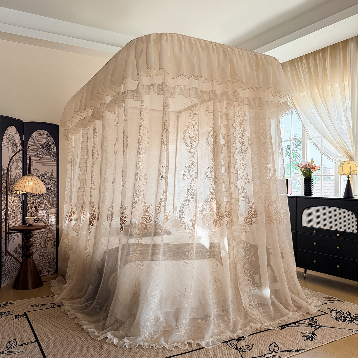 91家纺网 家纺一手货源 找家纺 都市缘蚊帐 2026年新款3303多丽棉绣花工艺导轨宫廷蚊帐 3303香榭丽舍-麦芽杏