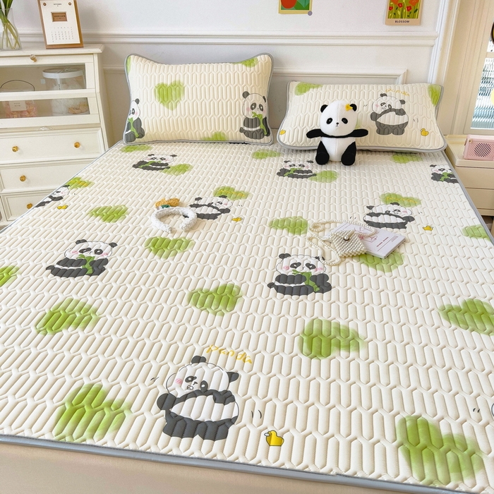 91家纺网 家纺一手货源 找家纺 丝羽坊 2026新款高密凉感丝印花乳胶凉席-平铺款 熊猫宝宝