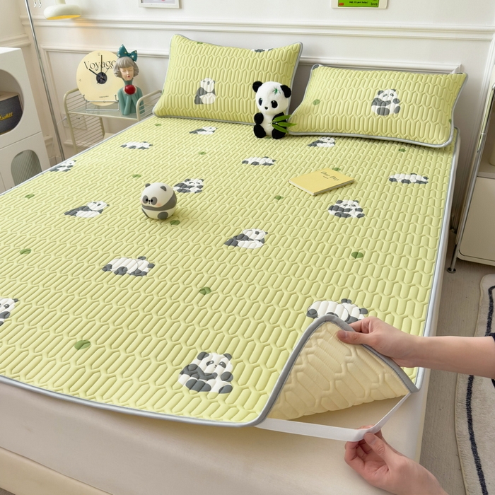 91家纺网 家纺一手货源 找家纺 丝羽坊 2026新款高密凉感丝印花乳胶凉席-平铺款 熊猫绿