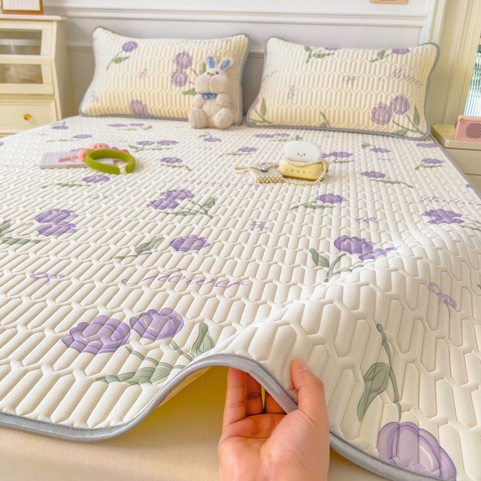 91家纺网 家纺一手货源 找家纺 丝羽坊 2026新款高密凉感丝印花乳胶凉席-平铺款 郁金香紫