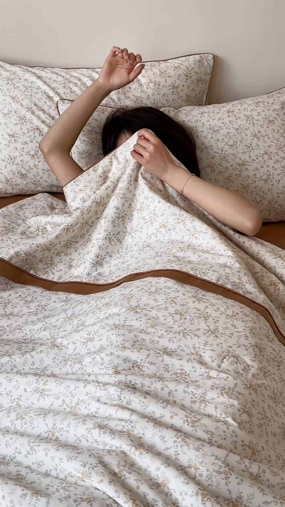 91家纺网 家纺一手货源 找家纺 一加一 2026新款活性印花透气工艺大豆夏被夏凉被空调被四件套-棉花叙 花影斜