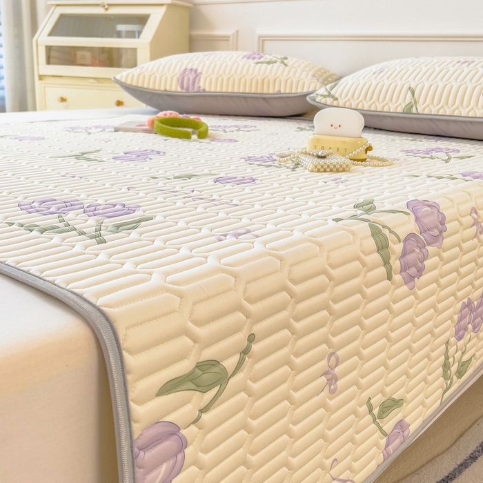 91家纺网 家纺一手货源 找家纺 丝羽坊 2026新款高密凉感丝印花乳胶凉席-平铺款 郁金香紫