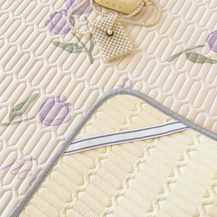 91家纺网 家纺一手货源 找家纺 丝羽坊 2026新款高密凉感丝印花乳胶凉席-平铺款 郁金香紫