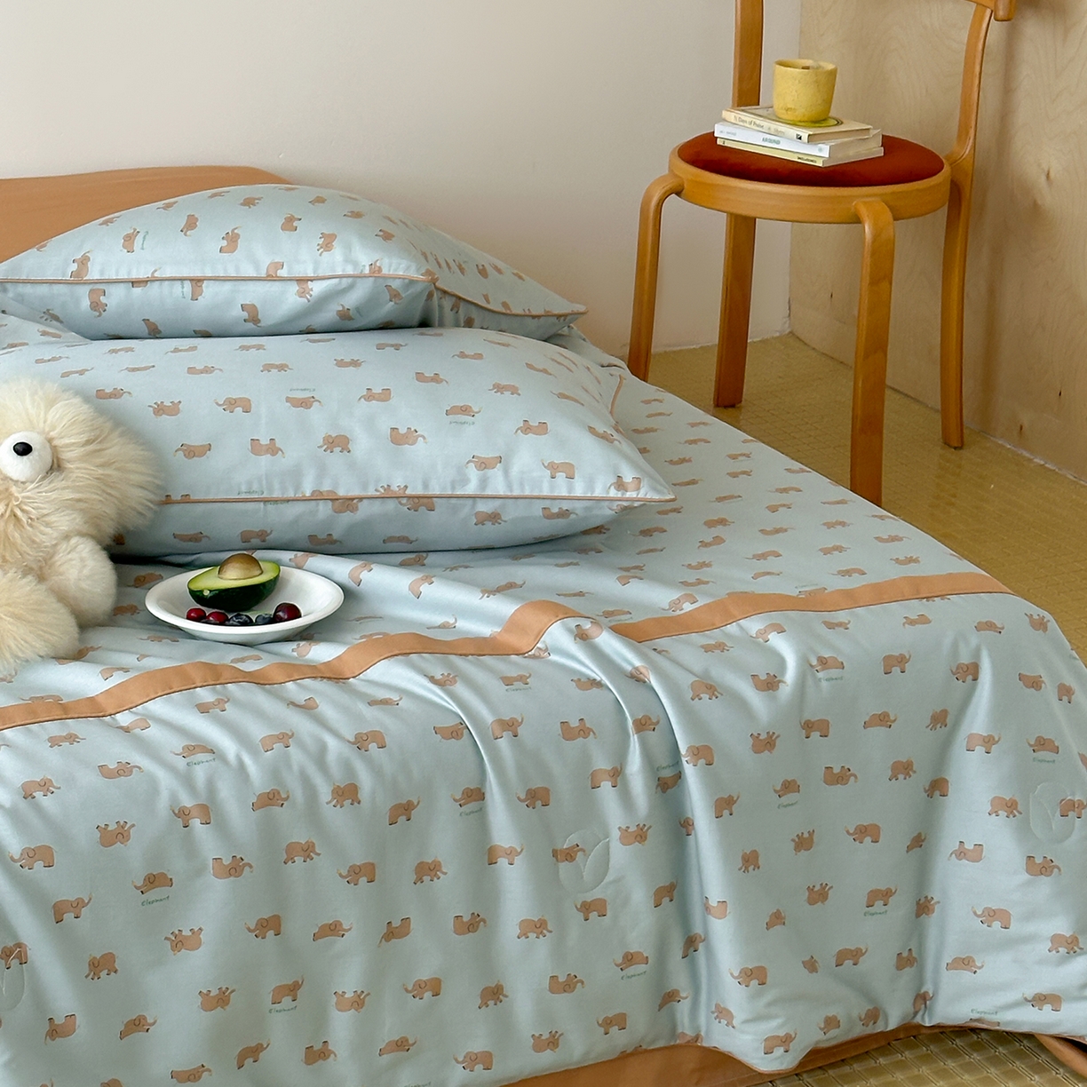 91家纺网 家纺一手货源 找家纺 一加一 2026新款活性印花透气工艺大豆夏被夏凉被空调被四件套-棉花叙 麦田小象 绿