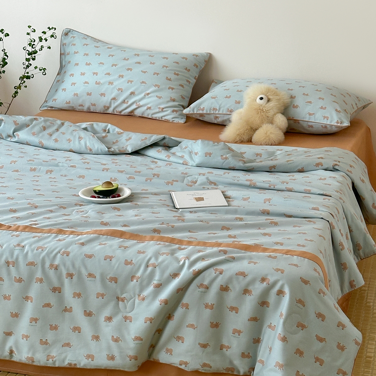 91家纺网 家纺一手货源 找家纺 一加一 2026新款活性印花透气工艺大豆夏被夏凉被空调被四件套-棉花叙 麦田小象 绿