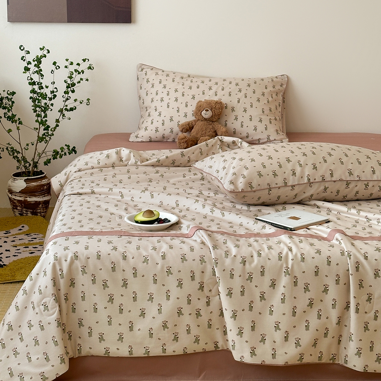 91家纺网 家纺一手货源 找家纺 一加一 2026新款活性印花透气工艺大豆夏被夏凉被空调被四件套-棉花叙 麦田熊熊