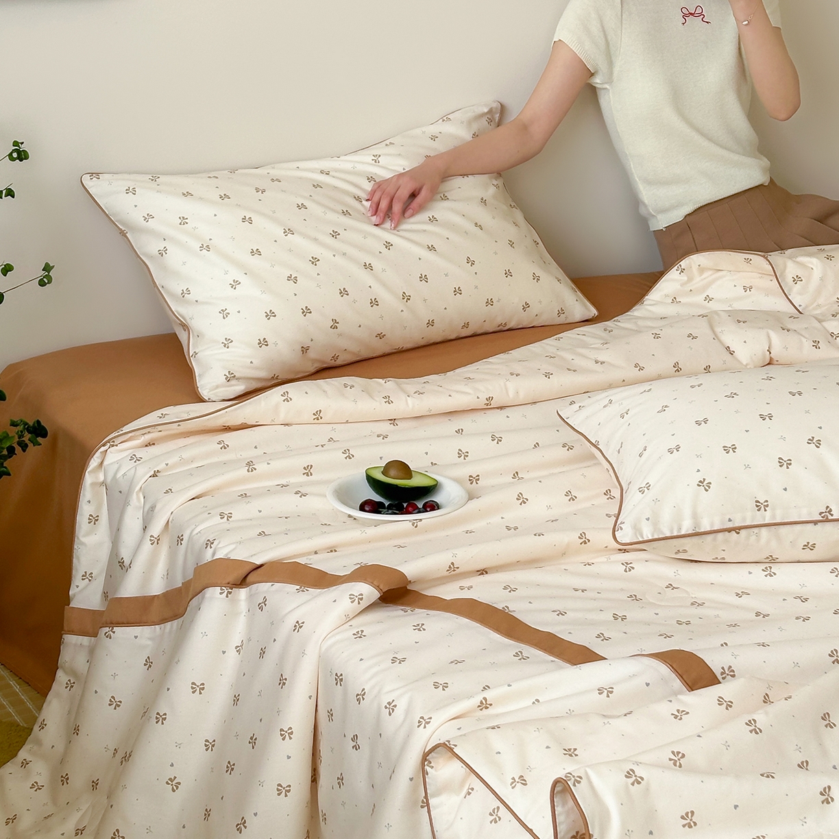 91家纺网 家纺一手货源 找家纺 一加一 2026新款活性印花透气工艺大豆夏被夏凉被空调被四件套-棉花叙 曼城蝴蝶