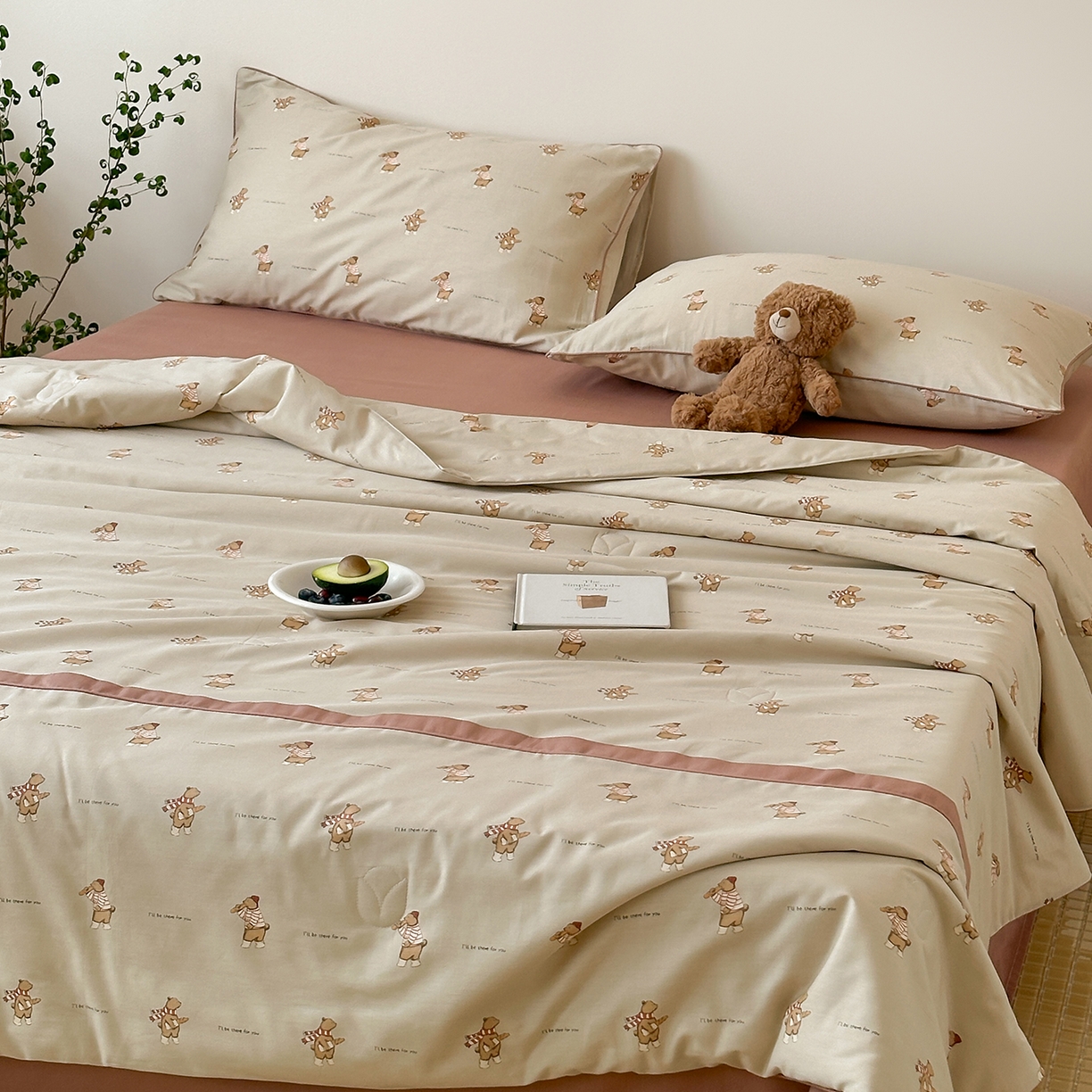 91家纺网 家纺一手货源 找家纺 一加一 2026新款活性印花透气工艺大豆夏被夏凉被空调被四件套-棉花叙 面包熊熊