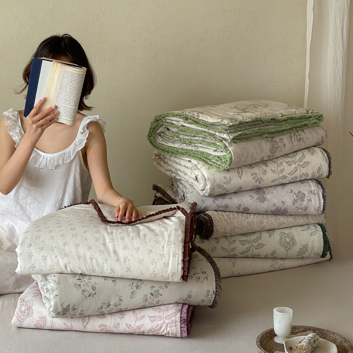 91家纺网 家纺一手货源 找家纺 一加一 2026新款A类棉麻透气提花花边凉感夏被夏凉被空调被四件套棉麻叙 欧佩拉-绿