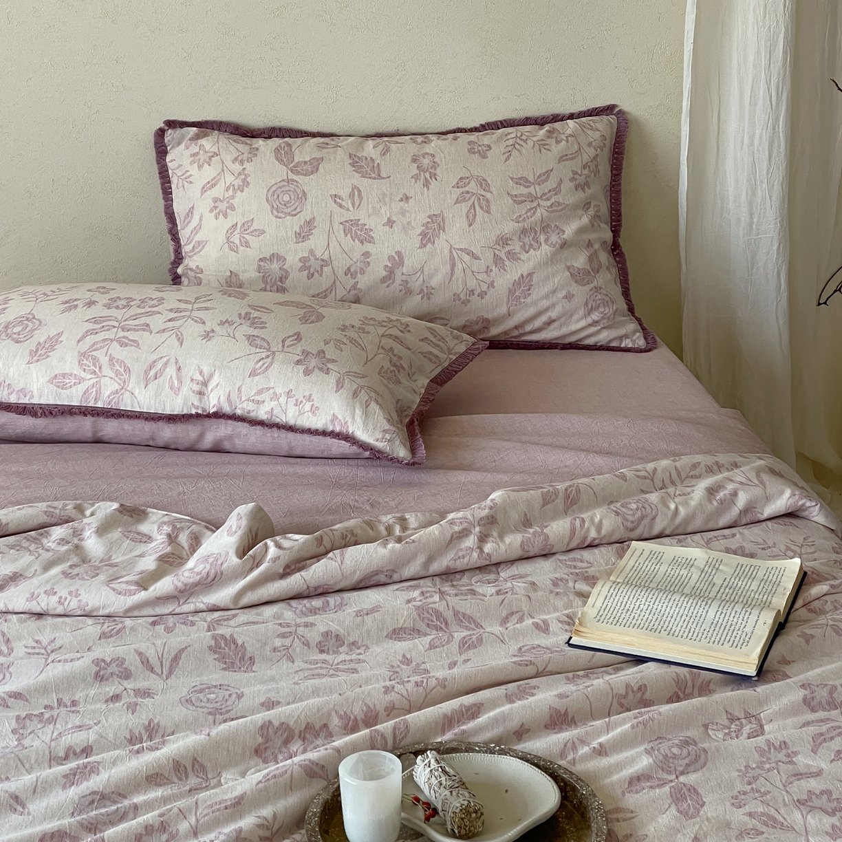 91家纺网 家纺一手货源 找家纺 一加一 2026新款A类棉麻透气提花花边凉感夏被夏凉被空调被四件套棉麻叙 欧佩拉-红