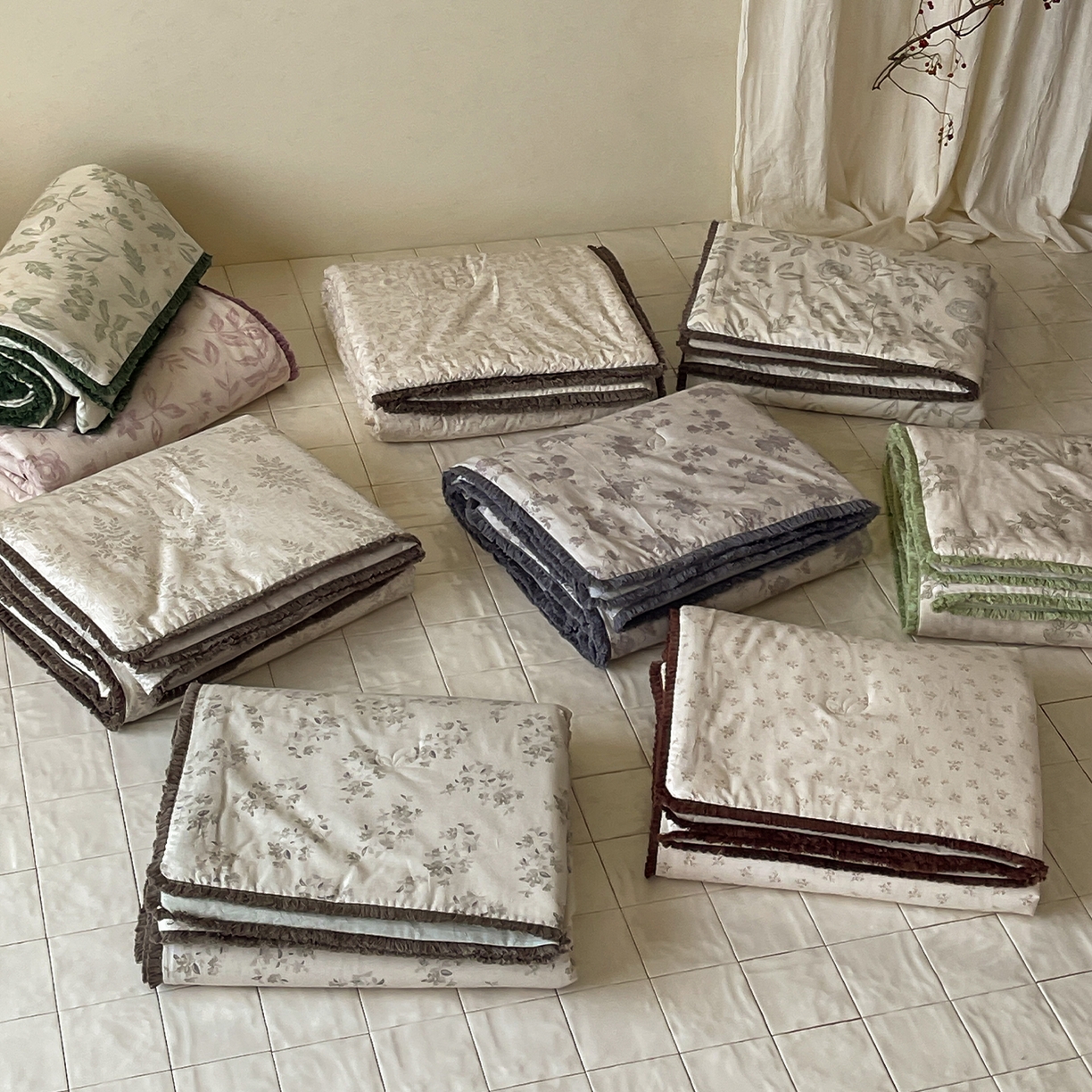 91家纺网 家纺一手货源 找家纺 （总）一加一 2026新款A类棉麻透气提花花边凉感夏被夏凉被空调被四件套棉麻叙