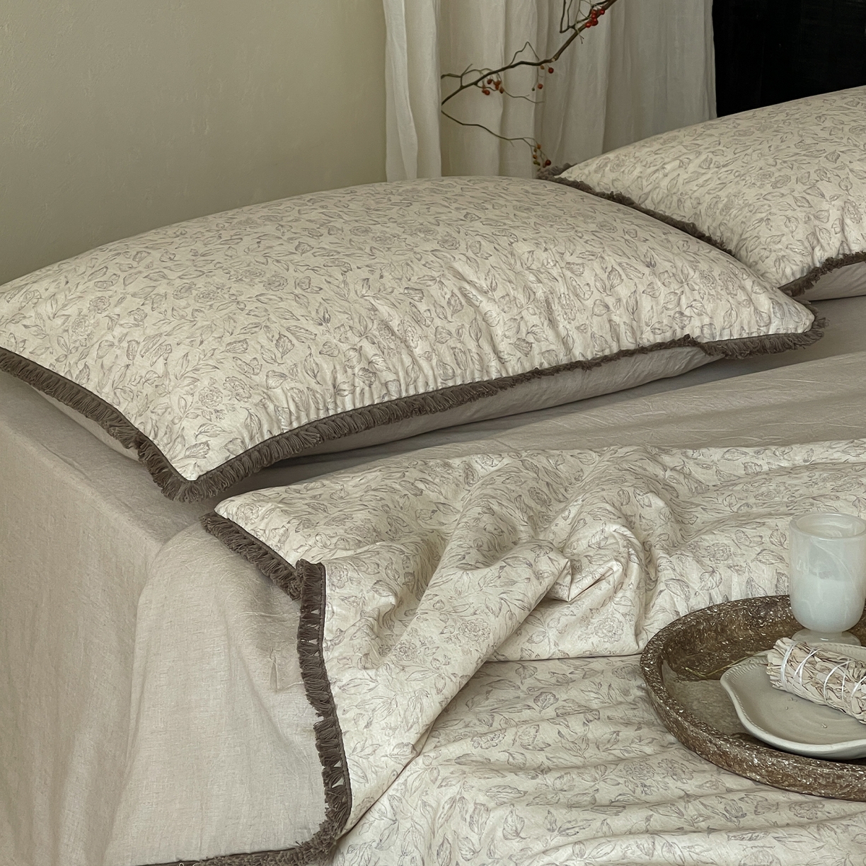 91家纺网 家纺一手货源 找家纺 一加一 2026新款A类棉麻透气提花花边凉感夏被夏凉被空调被四件套棉麻叙 晚晴-灰