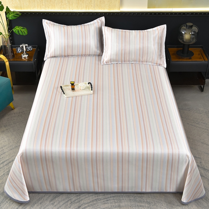 91家纺网 家纺一手货源 找家纺 念家居 2026新款轻奢可机洗水洗床单款高密大版斜纹冰丝凉席三件套 粉蓝条纹