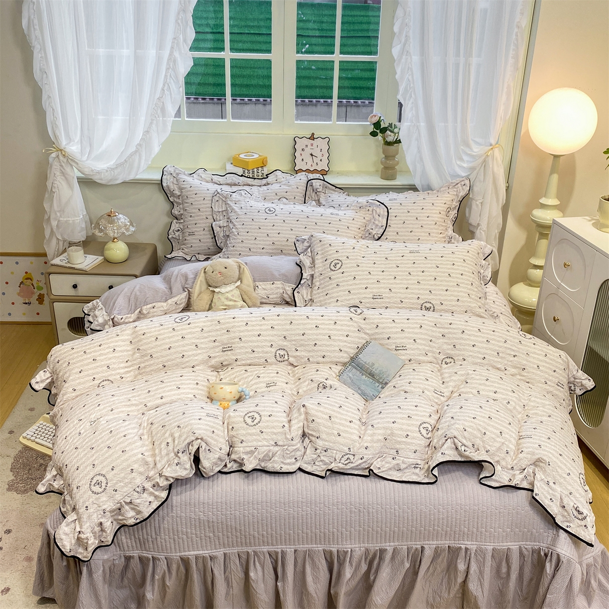 91家纺网 家纺一手货源 找家纺 （总）优贝家纺 2026新款云感双层纱皱皱纱花边床盖夹棉四件套