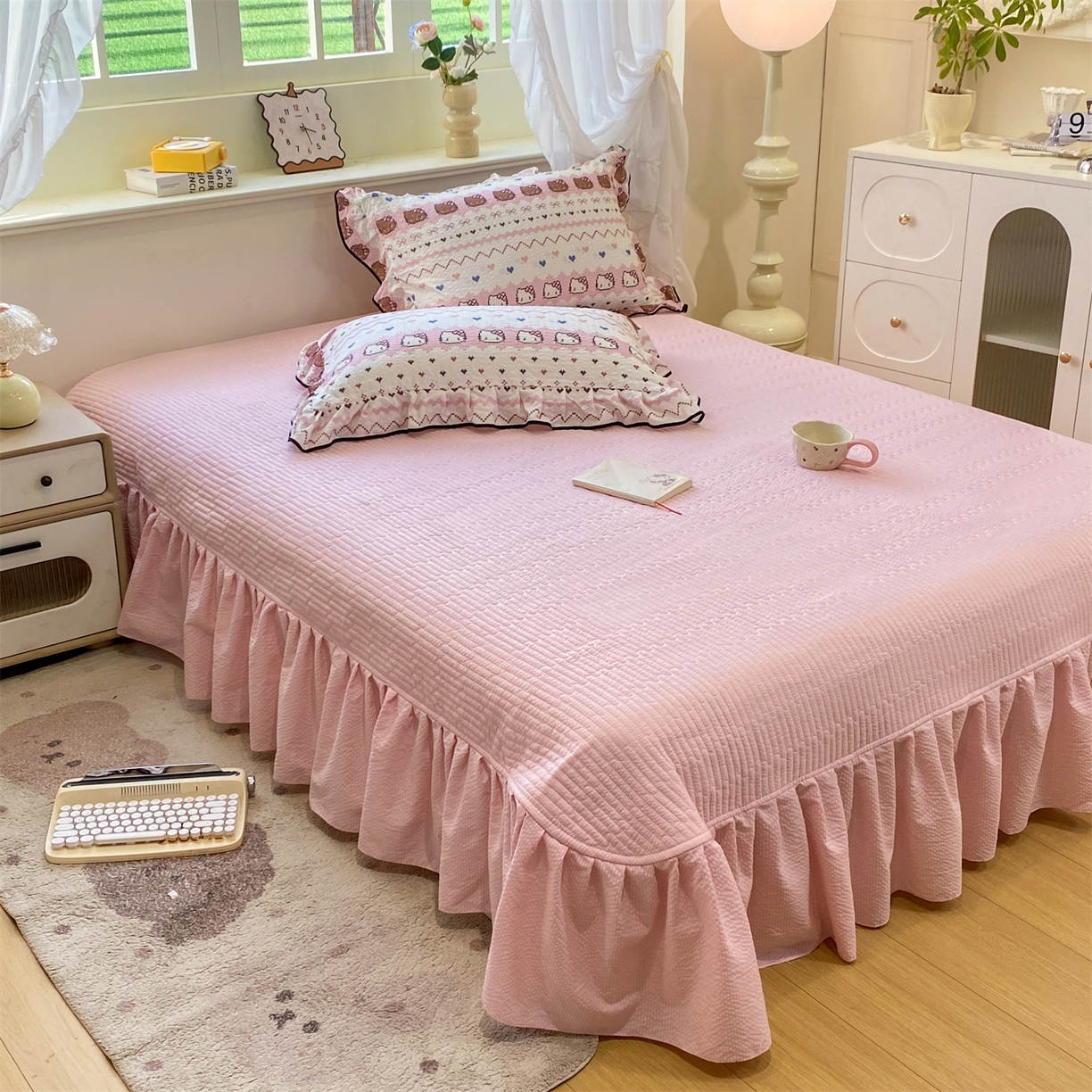 91家纺网 家纺一手货源 找家纺 优贝家纺 2026新款云感双层纱皱皱纱花边床盖夹棉四件套 甜心时光