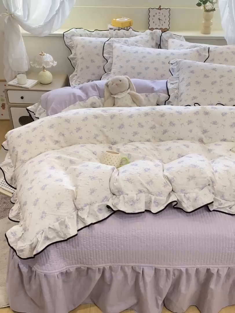91家纺网 家纺一手货源 找家纺 优贝家纺 2026新款云感双层纱皱皱纱花边床盖夹棉四件套 小美好