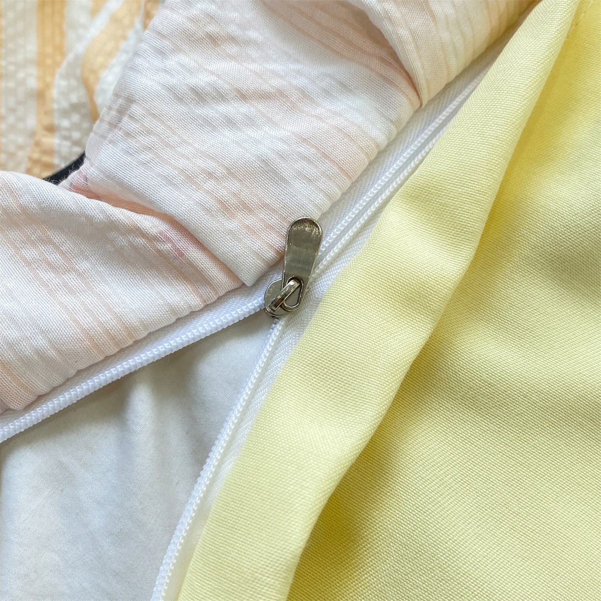 91家纺网 家纺一手货源 找家纺 优贝家纺 2026新款云感双层纱皱皱纱花边四件套 星星人