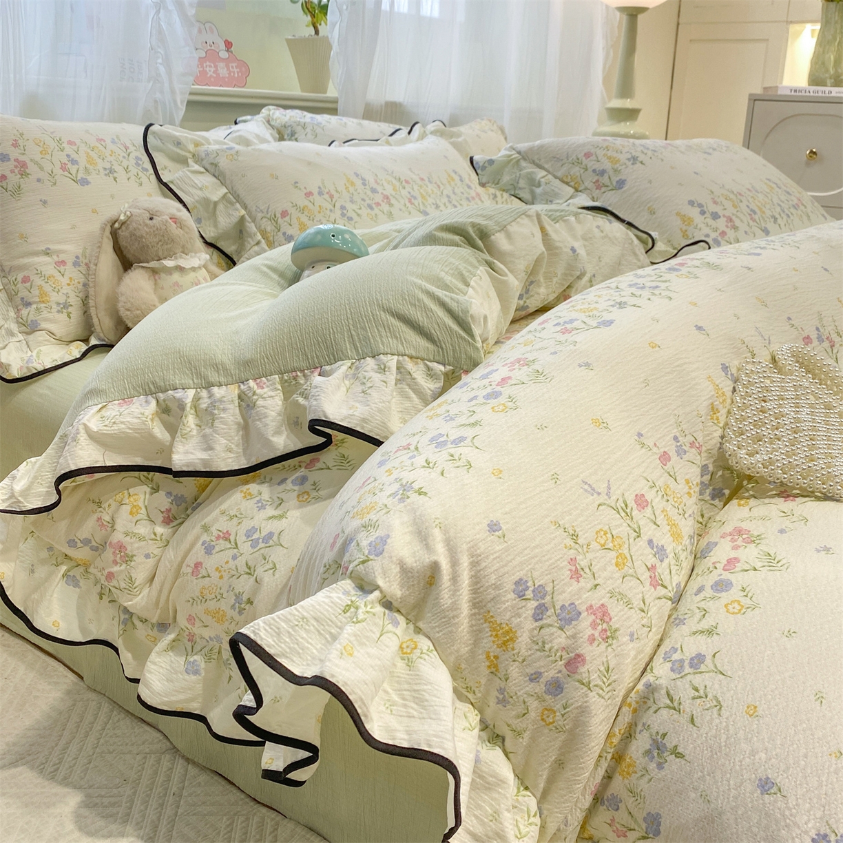 91家纺网 家纺一手货源 找家纺 优贝家纺 2026新款云感双层纱皱皱纱花边四件套 春日花园