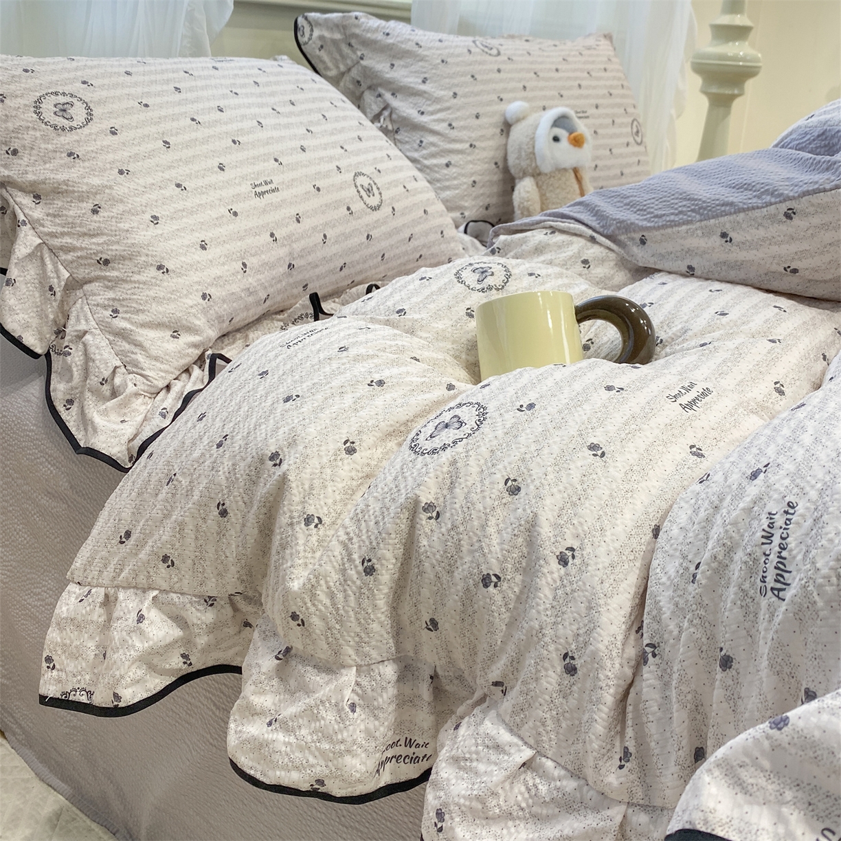 91家纺网 家纺一手货源 找家纺 优贝家纺 2026新款云感双层纱皱皱纱花边四件套 小花蝴蝶结