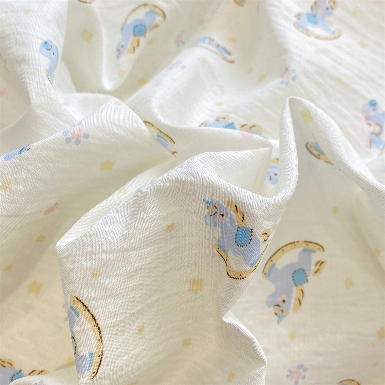 91家纺网 家纺一手货源 找家纺 优贝家纺 2026新款云感双层纱皱皱纱花边四件套 小马乐园