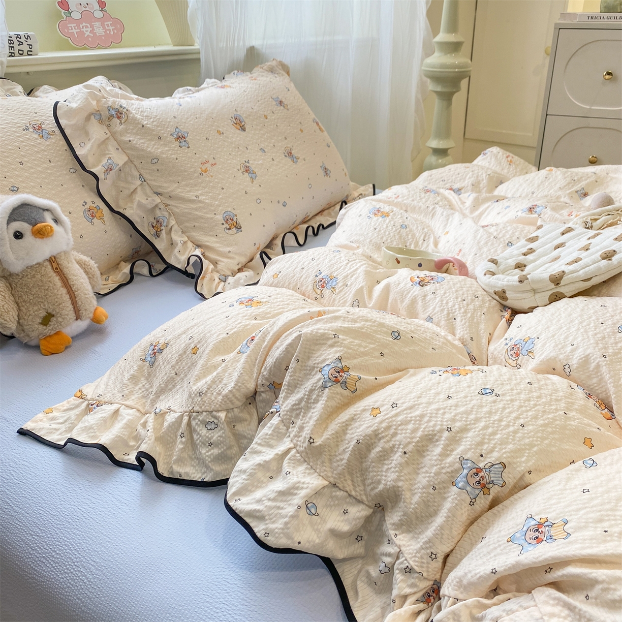 91家纺网 家纺一手货源 找家纺 优贝家纺 2026新款云感双层纱皱皱纱花边四件套 星雪人