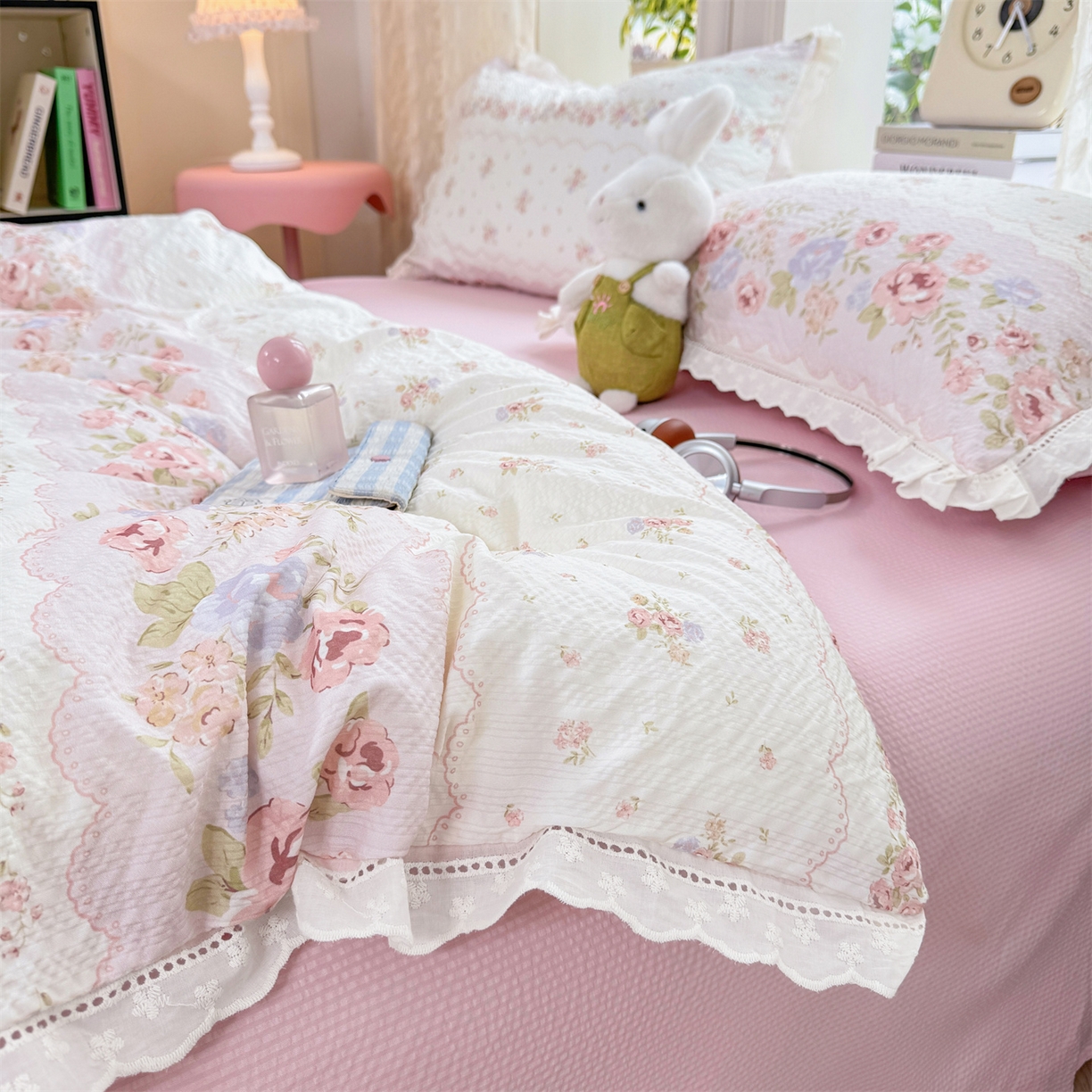 91家纺网 家纺一手货源 找家纺 优贝家纺 2026新款云感皱皱纱韩系花边四件套 蕾丝花匣