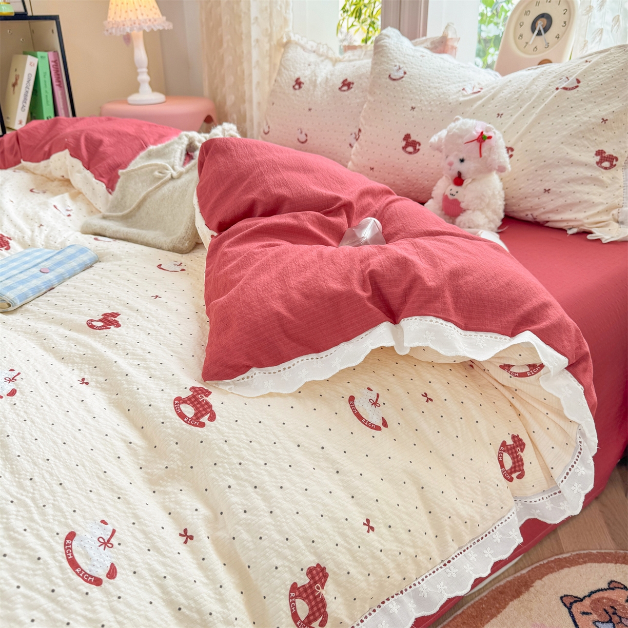 91家纺网 家纺一手货源 找家纺 优贝家纺 2026新款云感皱皱纱韩系花边四件套 马上有钱