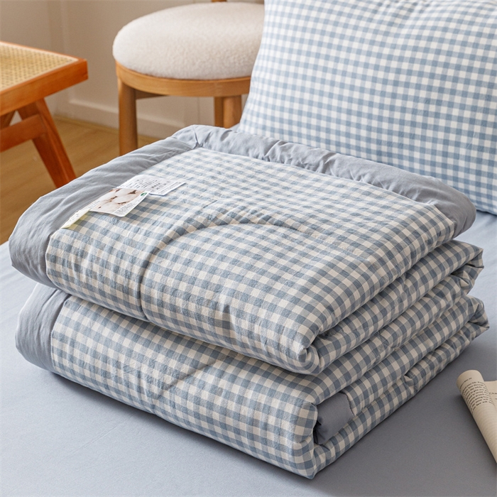 91家纺网 家纺一手货源 找家纺 恬思语家纺 2026新款全棉纯棉色织水洗棉棉花夏被空调被夏凉被四件套 浅兰小格