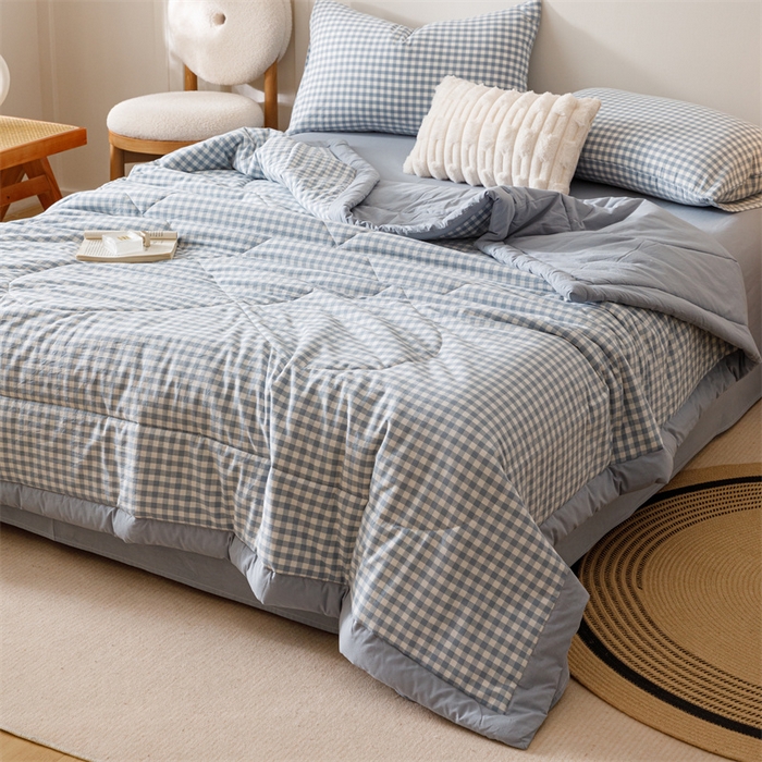 91家纺网 家纺一手货源 找家纺 恬思语家纺 2026新款全棉纯棉色织水洗棉棉花夏被空调被夏凉被四件套 浅兰小格