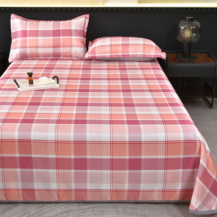 91家纺网 家纺一手货源 找家纺 念家居 2026新款轻奢可机洗水洗床单款高密大版斜纹冰丝凉席三件套 红白格纹