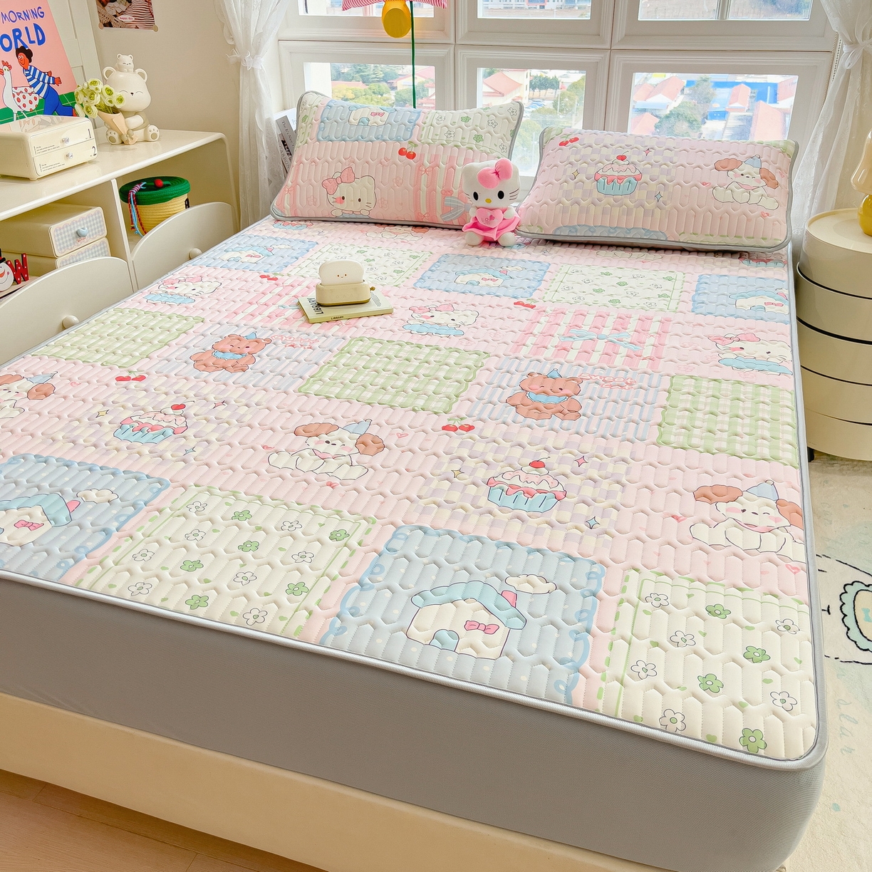 91家纺网 家纺一手货源 找家纺 丝羽坊 2026新款高密凉感丝印花乳胶凉席-床笠款 萌宠拼格