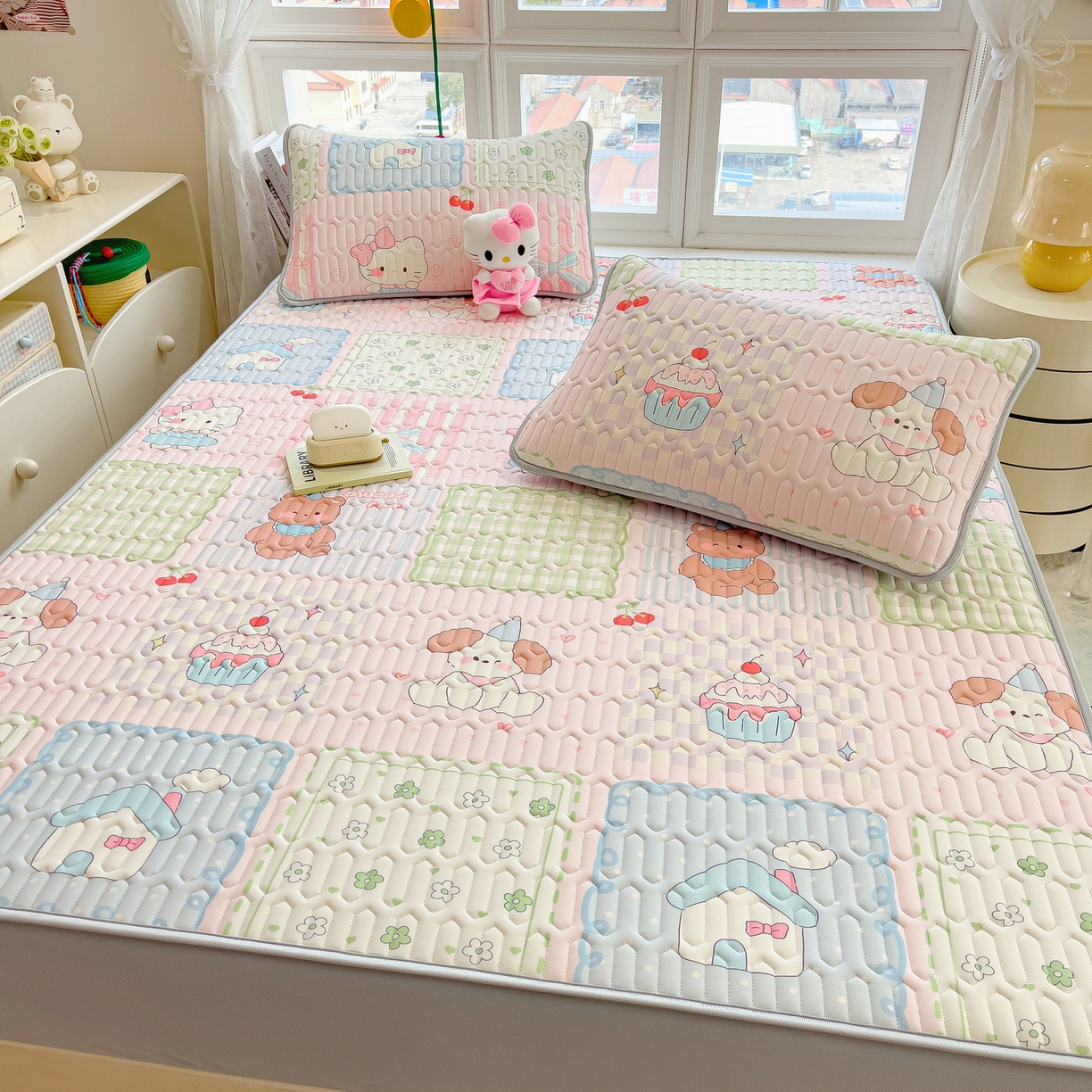 91家纺网 家纺一手货源 找家纺 丝羽坊 2026新款高密凉感丝印花乳胶凉席-床笠款 萌宠拼格