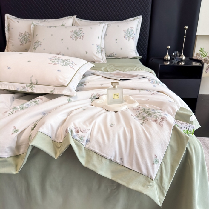 91家纺网 家纺一手货源 找家纺 赛丽雅 2026新款拼角轻奢冰丝凉感夏被四件套 花束