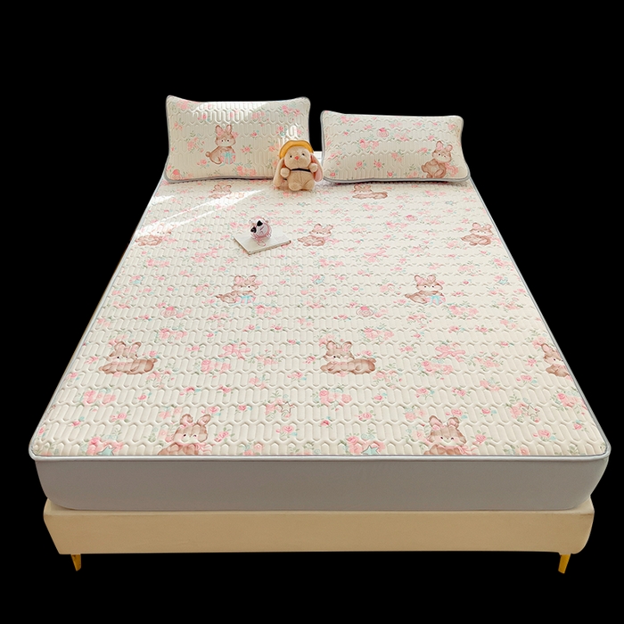 91家纺网 家纺一手货源 找家纺 丝羽坊 2026新款高密凉感丝印花乳胶凉席-床笠款 粉黛萌兔