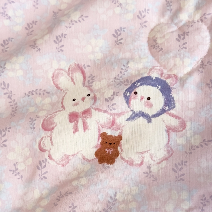 91家纺网 家纺一手货源 找家纺 赛丽雅 2026新款拼角轻奢冰丝凉感夏被四件套 花田兔-粉