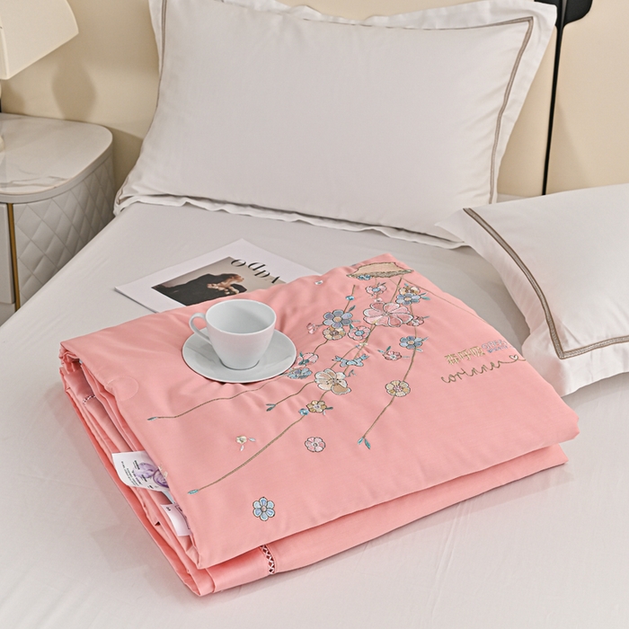 91家纺网 家纺一手货源 找家纺 （总）太阳羽家纺 2026新款天丝绣花镂空夏被夏凉被空调被--深呼吸