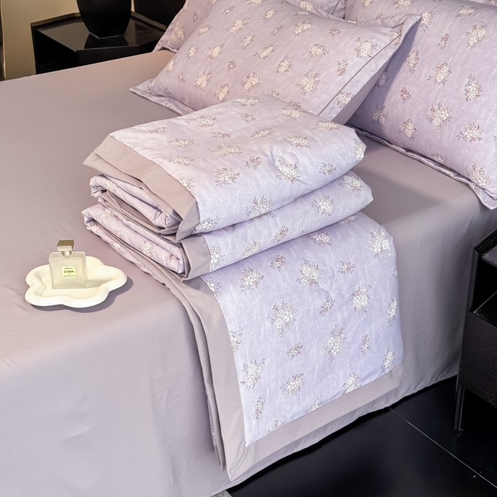 91家纺网 家纺一手货源 找家纺 赛丽雅 2026新款拼角轻奢冰丝凉感夏被四件套 苏梨