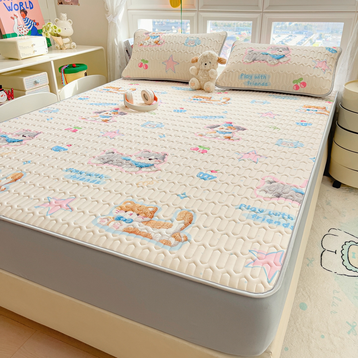 91家纺网 家纺一手货源 找家纺 丝羽坊 2026新款高密凉感丝印花乳胶凉席-床笠款 奶白萌犬