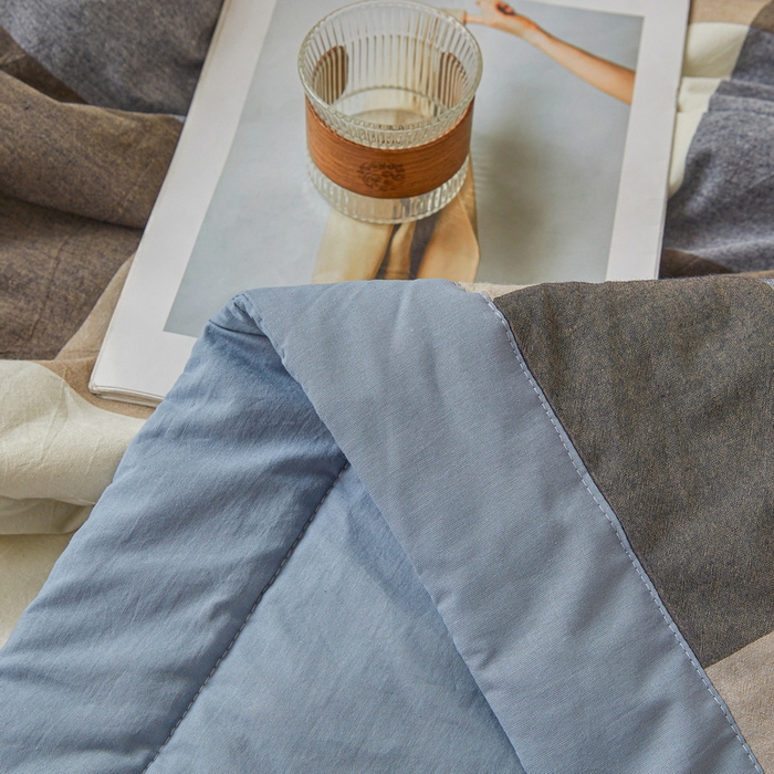 91家纺网 家纺一手货源 找家纺 牛魔王家居 2026新款A类水洗棉新疆棉花夏被 被子被芯 蓝灰大格