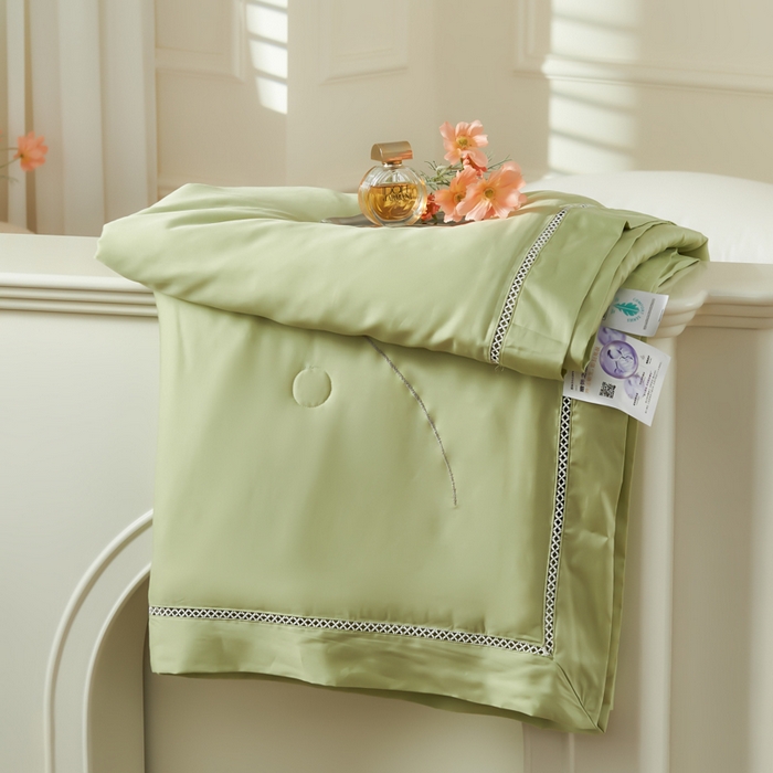 91家纺网 家纺一手货源 找家纺 （总）太阳羽家纺 2026新款天丝绣花镂空夏凉被空调被深睡眠夏被,淡绿色,海蓝色,橘红色,香槟色,银灰色,珠红色