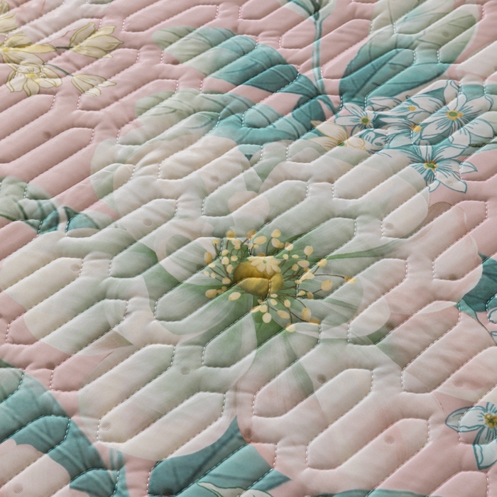 91家纺网 家纺一手货源 找家纺 美丽折家纺 2026新款0.6厚乳胶凉席印花系列 花颜