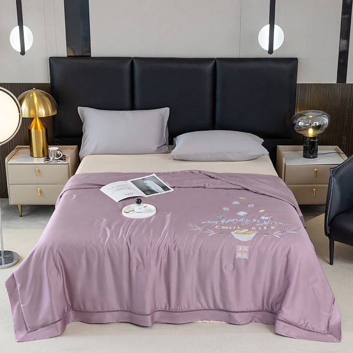 91家纺网 家纺一手货源 找家纺 （总）太阳羽家纺 2026新款40s冰蚕科技天丝镂空夏被绣花夏凉被空调被子