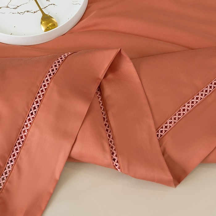 91家纺网 家纺一手货源 找家纺 太阳羽家纺 2026新款40s冰蚕科技天丝镂空夏被绣花夏凉被空调被子 清雅冰-橘