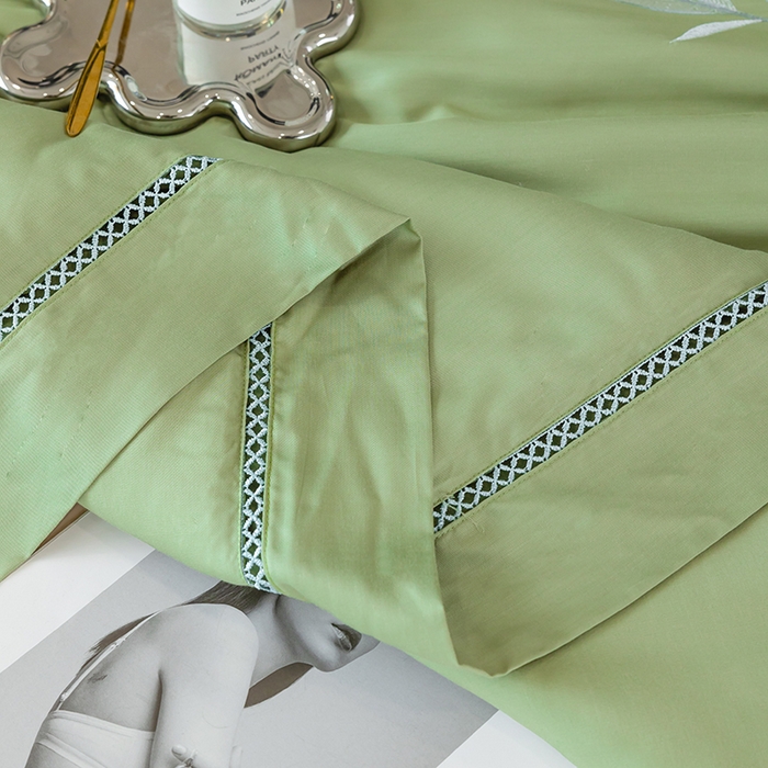 91家纺网 家纺一手货源 找家纺 太阳羽家纺 2026新款40s冰蚕科技天丝镂空夏被绣花夏凉被空调被子 清雅冰-浅绿