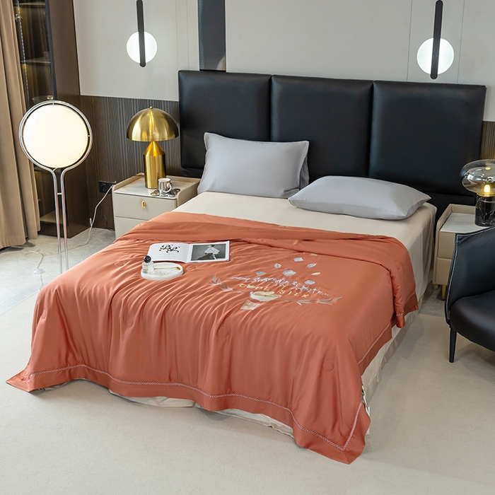 91家纺网 家纺一手货源 找家纺 太阳羽家纺 2026新款40s冰蚕科技天丝镂空夏被绣花夏凉被空调被子 清雅冰-橘