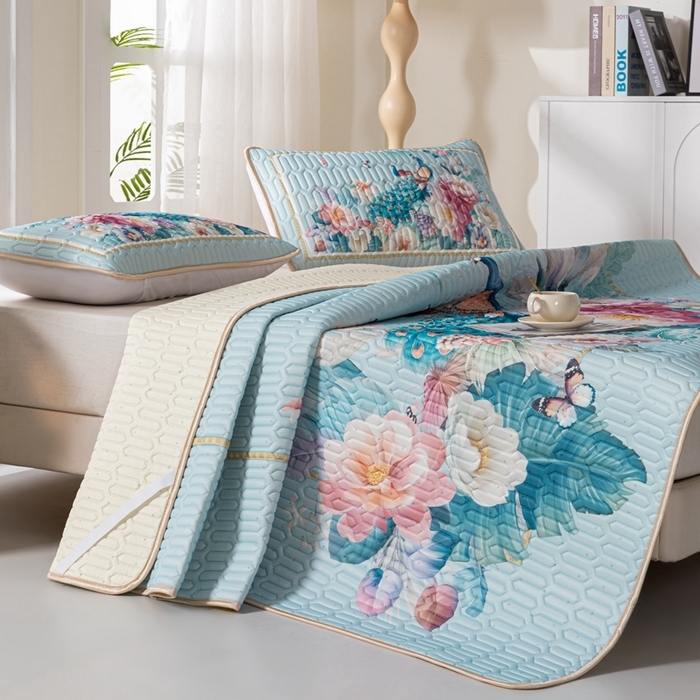 91家纺网 家纺一手货源 找家纺 美丽折家纺 2026新款0.6厚乳胶凉席印花系列 雀舞轻扬