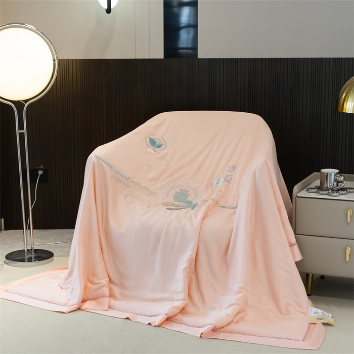 91家纺网 家纺一手货源 找家纺 （总）太阳羽家纺 2026新款60支天丝提花镂空夏被夏凉被空调被冰豆系列